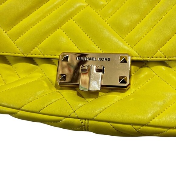 Michael Kors Peyton Vegan leather cross body purse yellow quilted chain strap - Picture 2 of 12